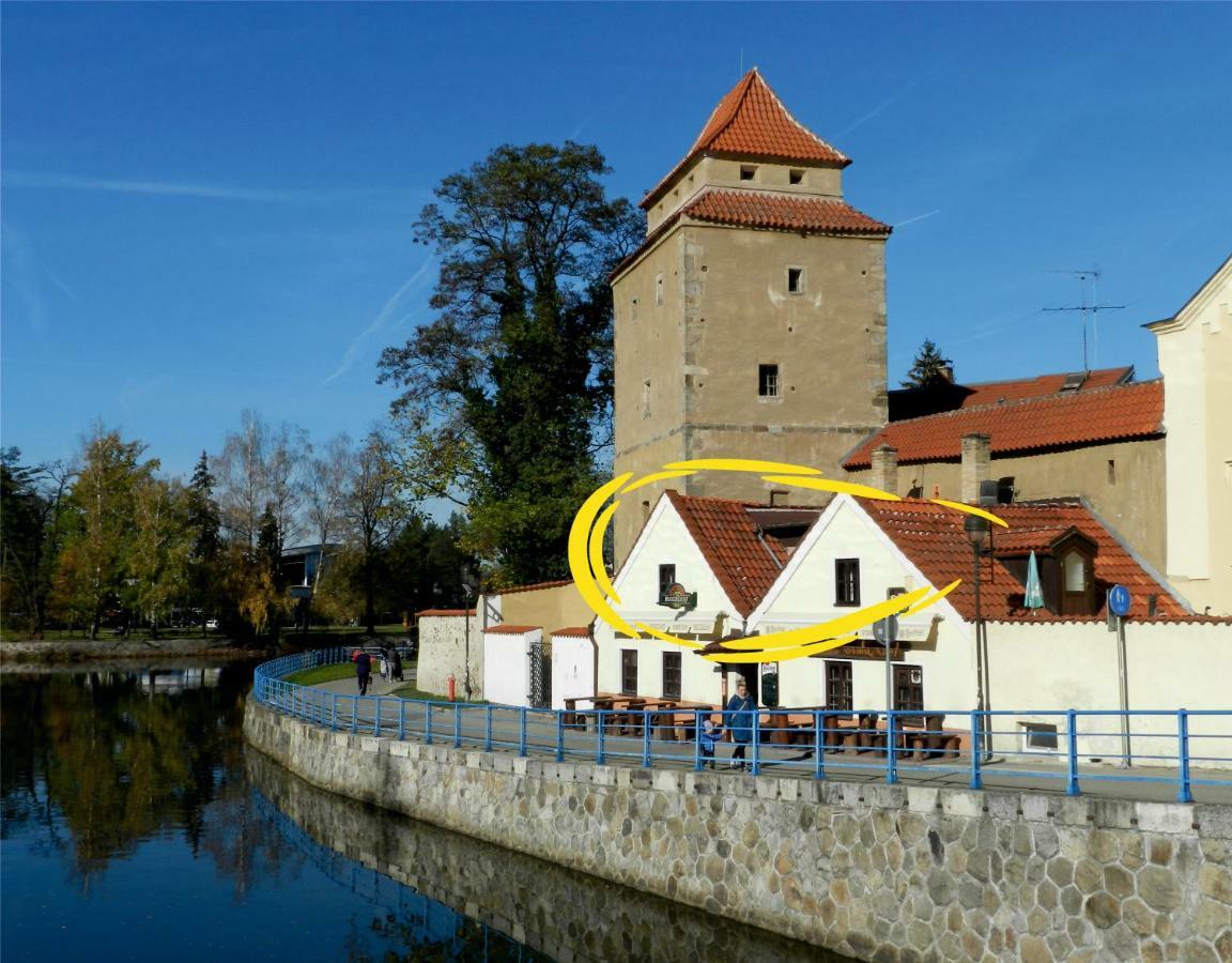 Romanticky Apartman U Veze Zelezna Panna Ceske Budejovice Eksteriør billede